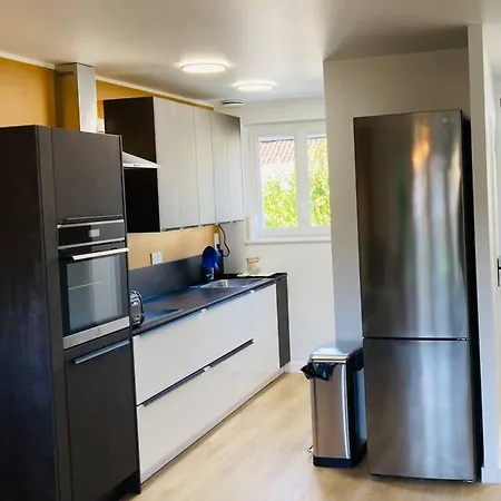 Maison 4 Aux Portes Du Circuit Vakantiehuis